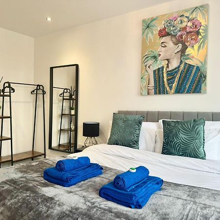 The Crown View - Luxury Apartment - Free Parking Nearby Гаррогейт Екстер'єр фото