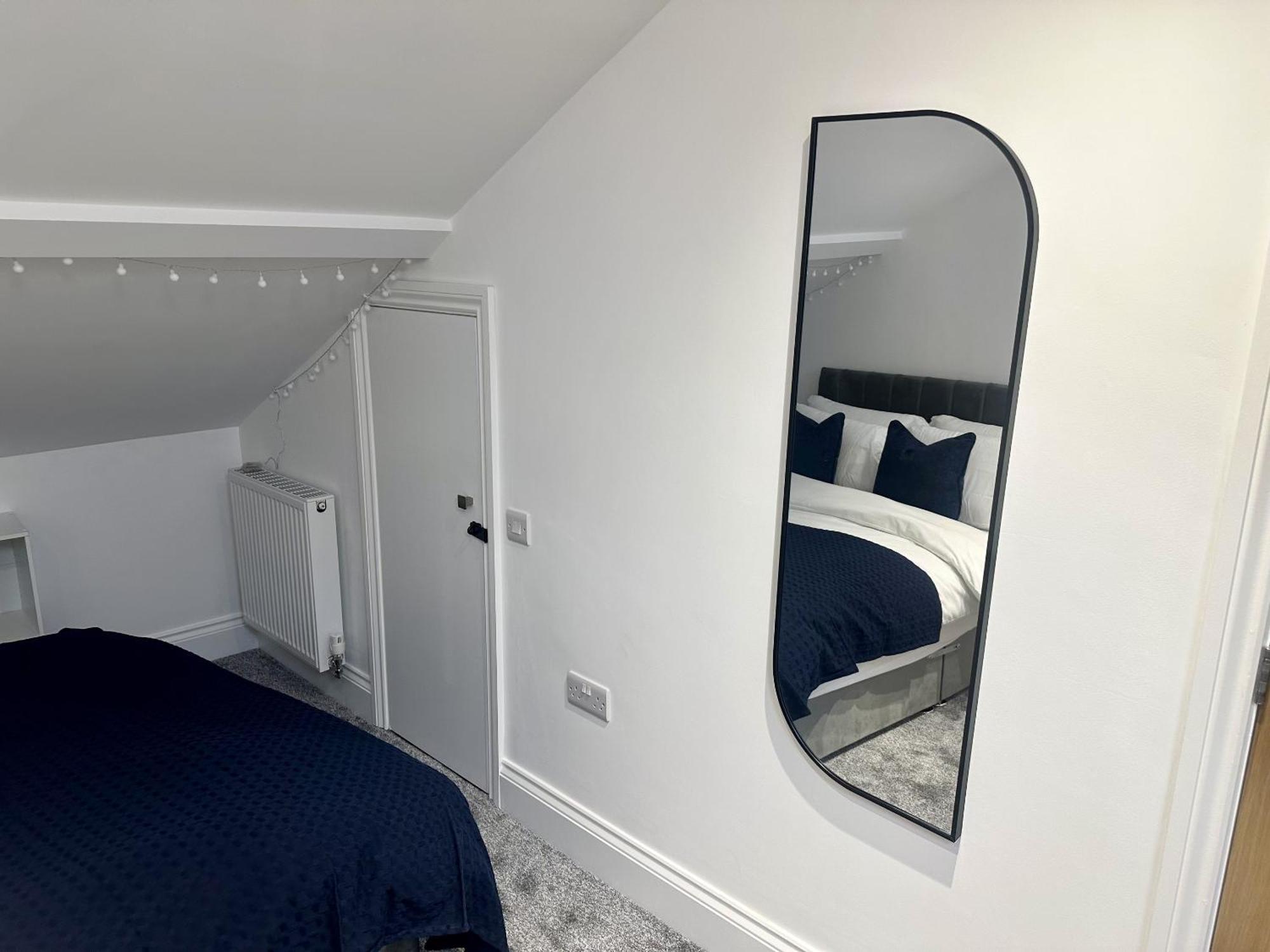 The Crown View - Luxury Apartment - Free Parking Nearby Гаррогейт Екстер'єр фото